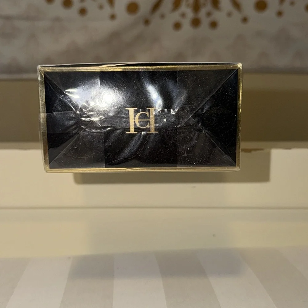 Carolina Herrera Good Girl Parfume with Jasmine